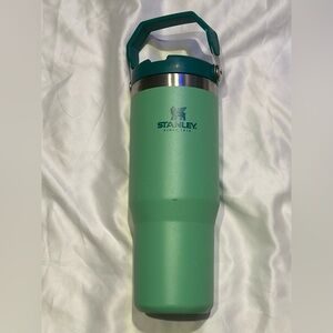 Stanley 30 oz Green Ice Flow Flip Top Tumbler